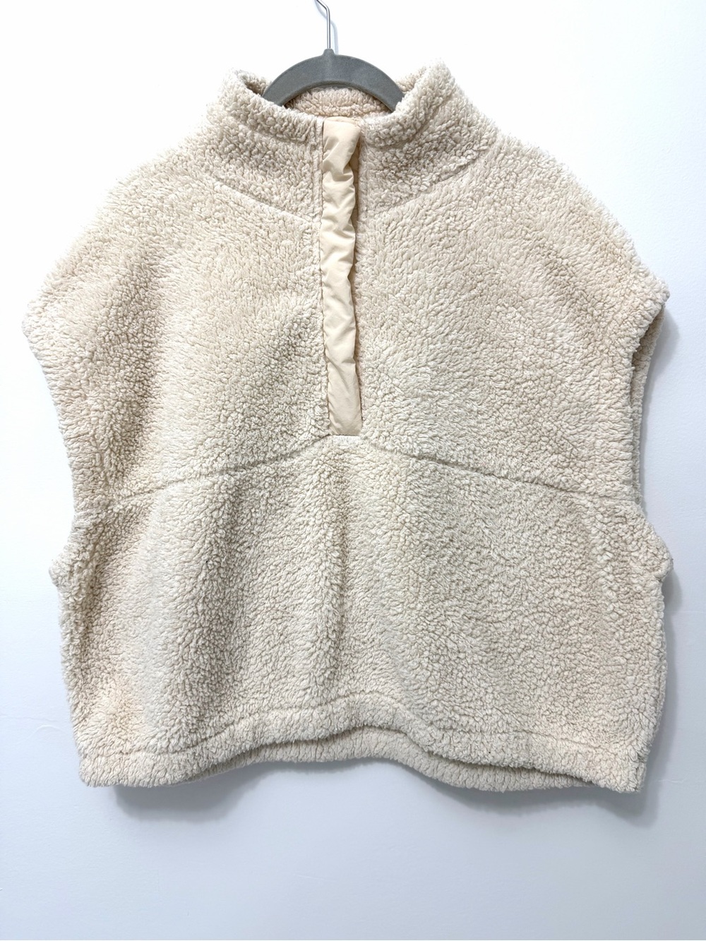 H&M Women's Sherpa Fleece Vest Cream XL Like New